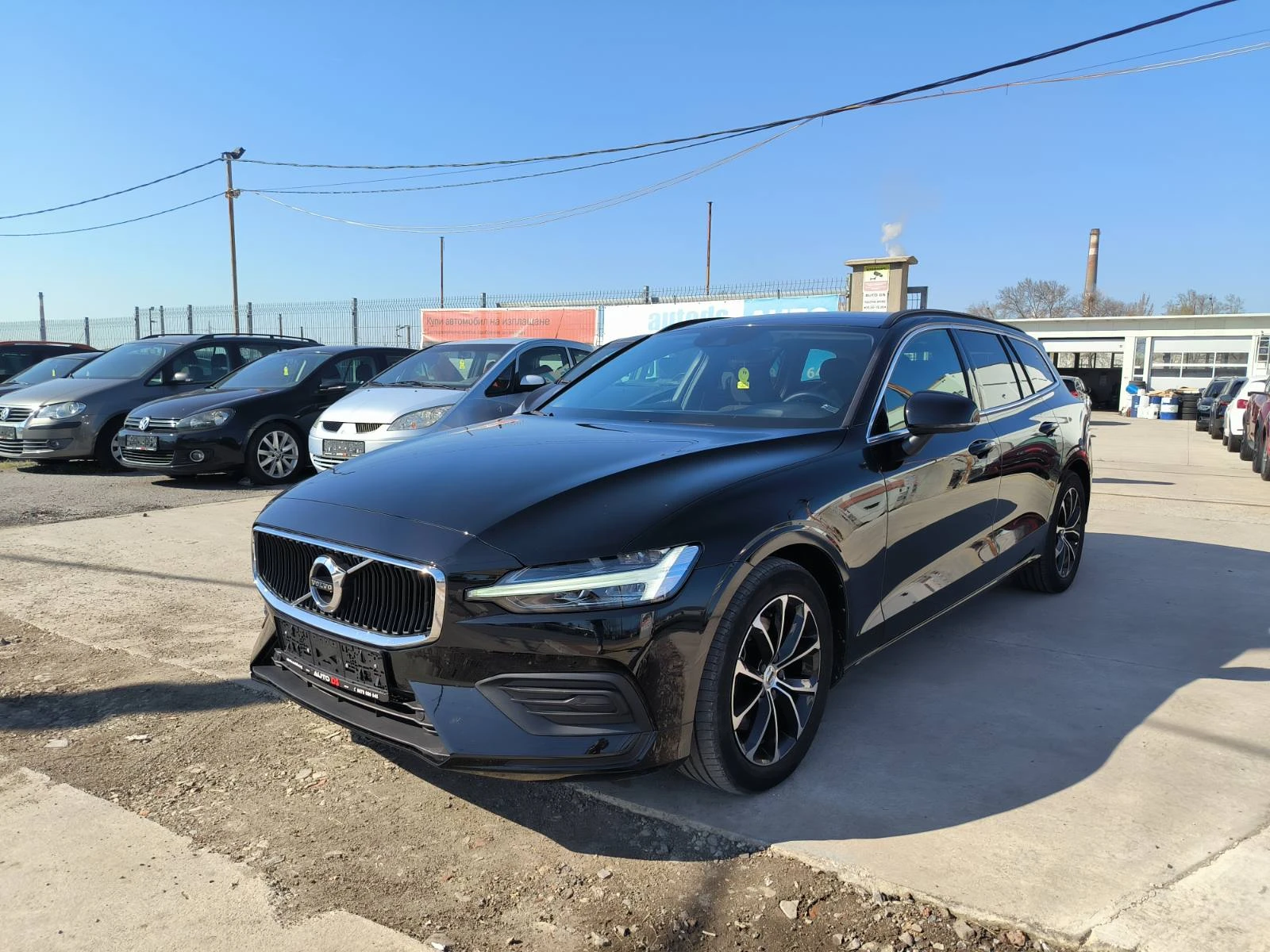 Volvo V60 2.0d-Hybrid-Navi-Kamera-Automat-Euro-6D-Keyless | Auto.bg — изображение 1