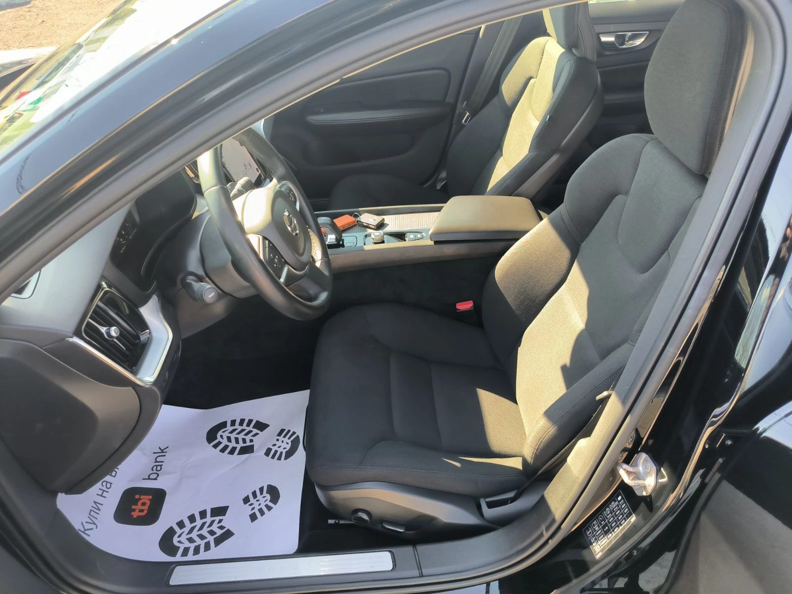 Volvo V60 2.0d-Hybrid-Navi-Kamera-Automat-Euro-6D-Keyless, снимка 15 - Автомобили и джипове - 54135010