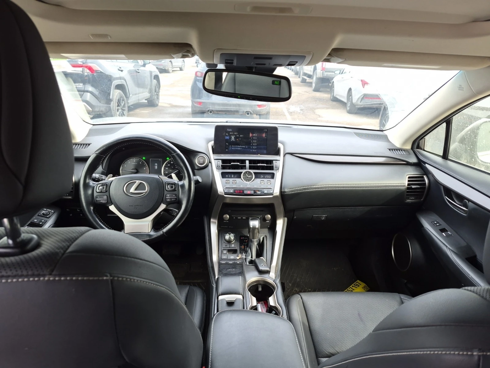Lexus NX 300 * * CARFAX * * АВТО КРЕДИТ * * , снимка 7 - Автомобили и джипове - 54144421