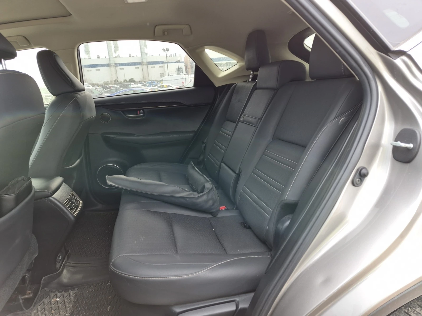 Lexus NX 300 * * CARFAX * * АВТО КРЕДИТ * * , снимка 8 - Автомобили и джипове - 54144421