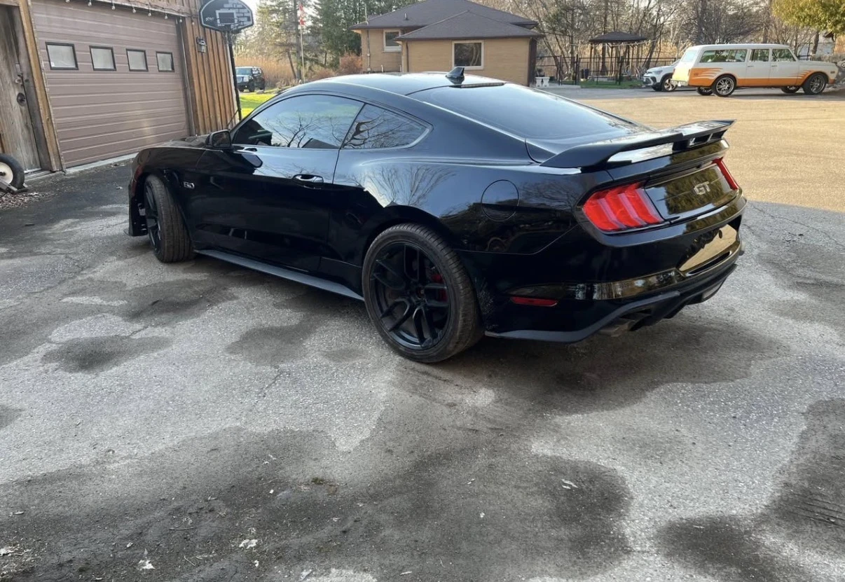 Ford Mustang GT 5.0 * PERFORMANCE PACKAGE * ОБДУХВАНЕ * CARFAX , снимка 4 - Автомобили и джипове - 54266487