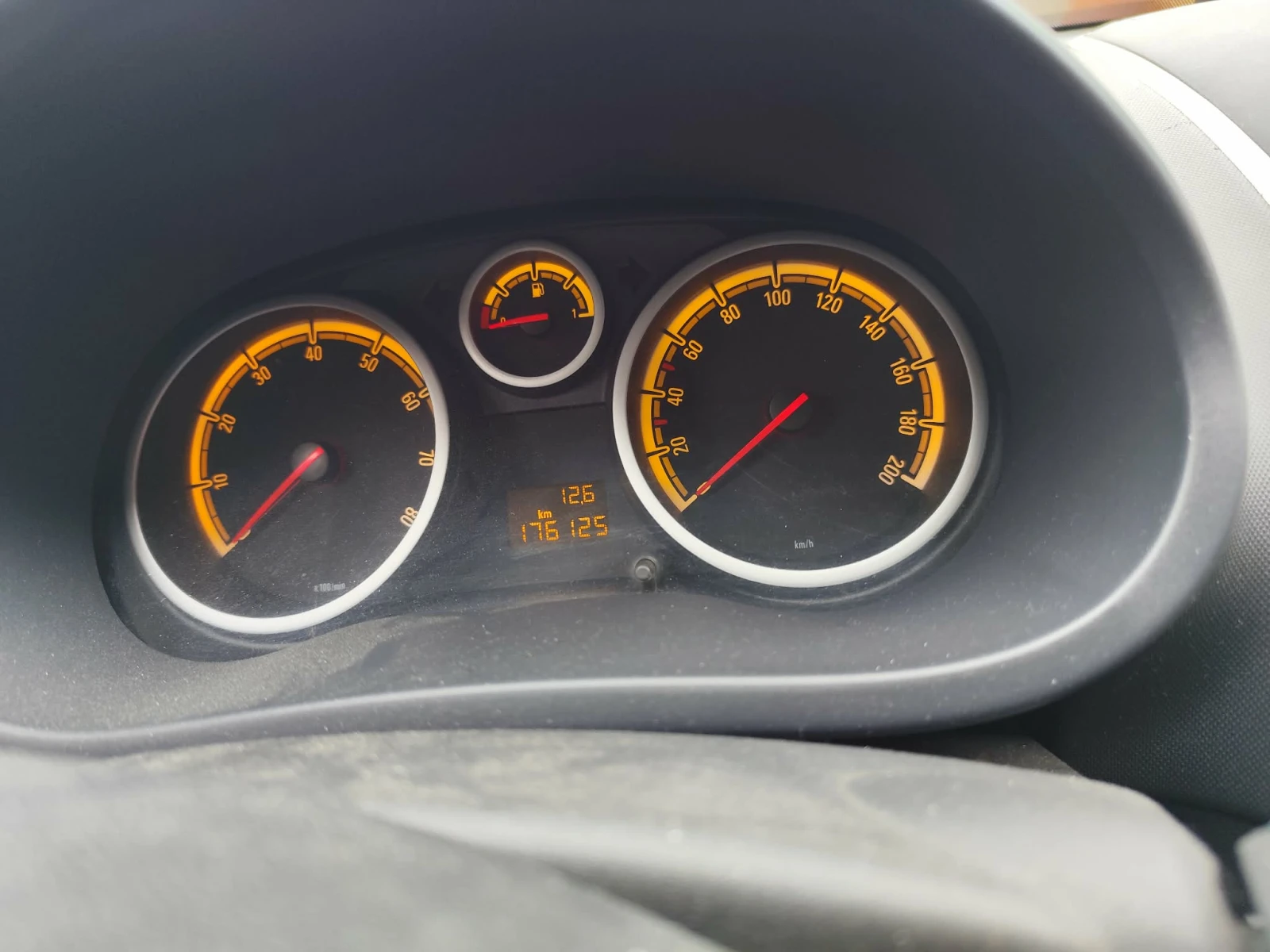 Opel Corsa, снимка 5 - Автомобили и джипове - 54723623