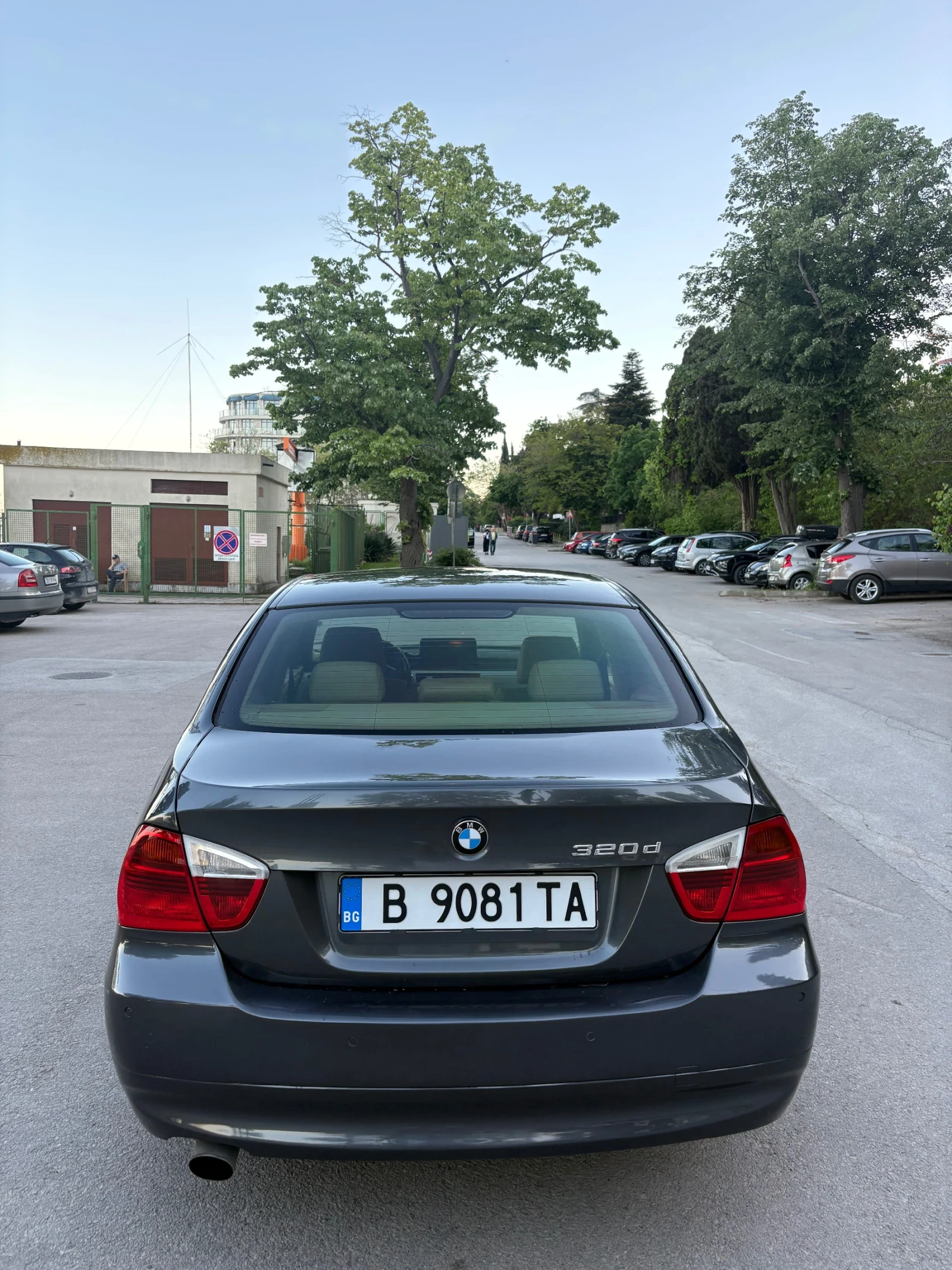 BMW 320 320d, снимка 4 - Автомобили и джипове - 54598571