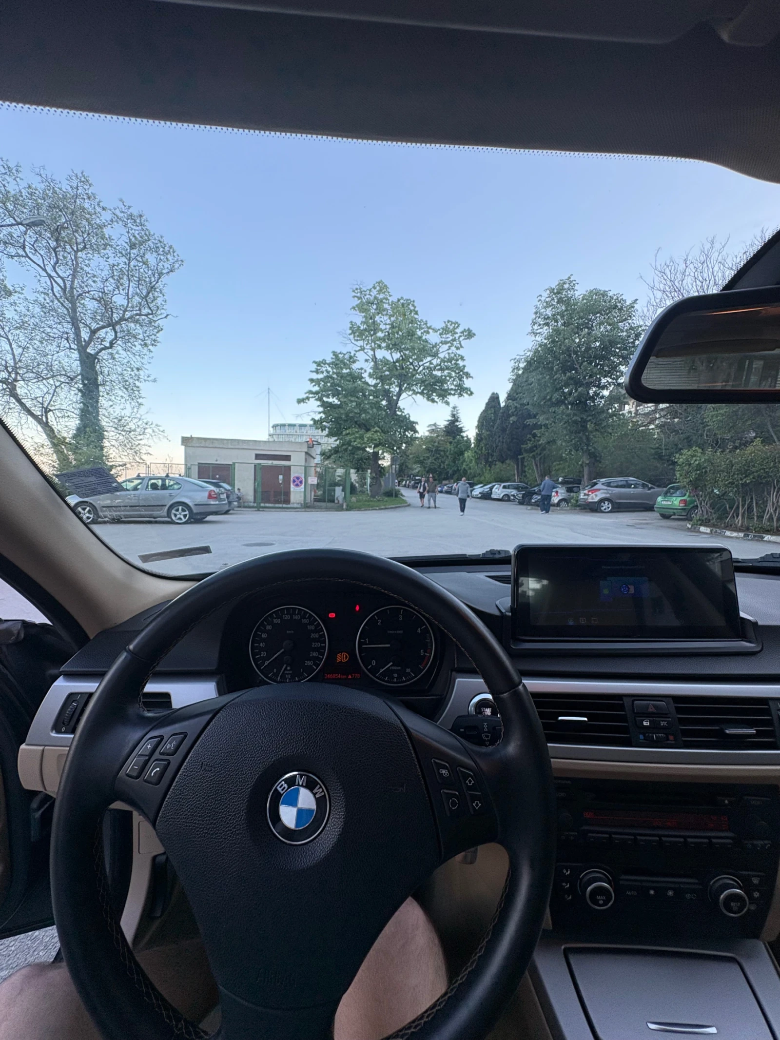 BMW 320 320d, снимка 5 - Автомобили и джипове - 54598571