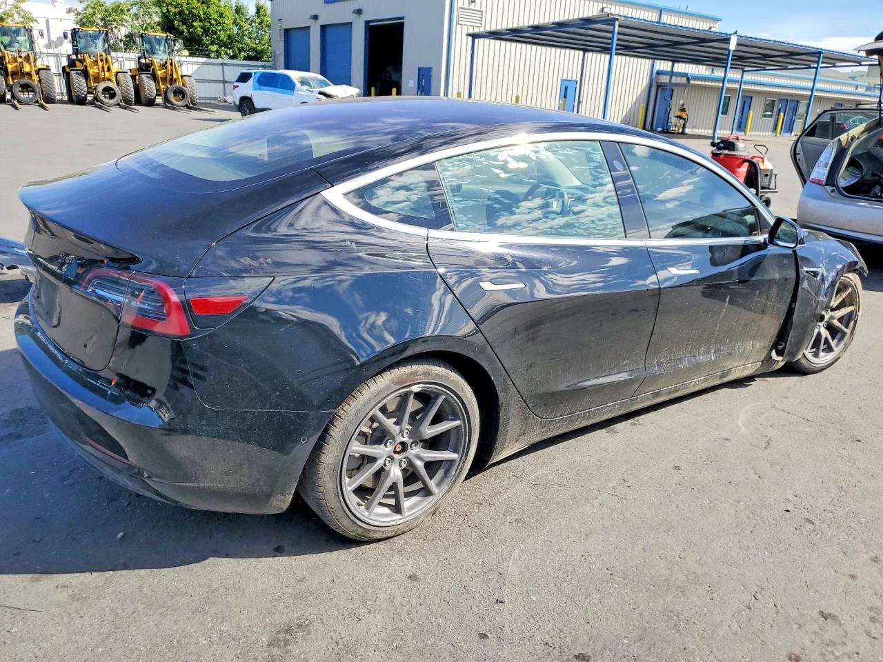 Tesla Model 3, снимка 3 - Автомобили и джипове - 54663665