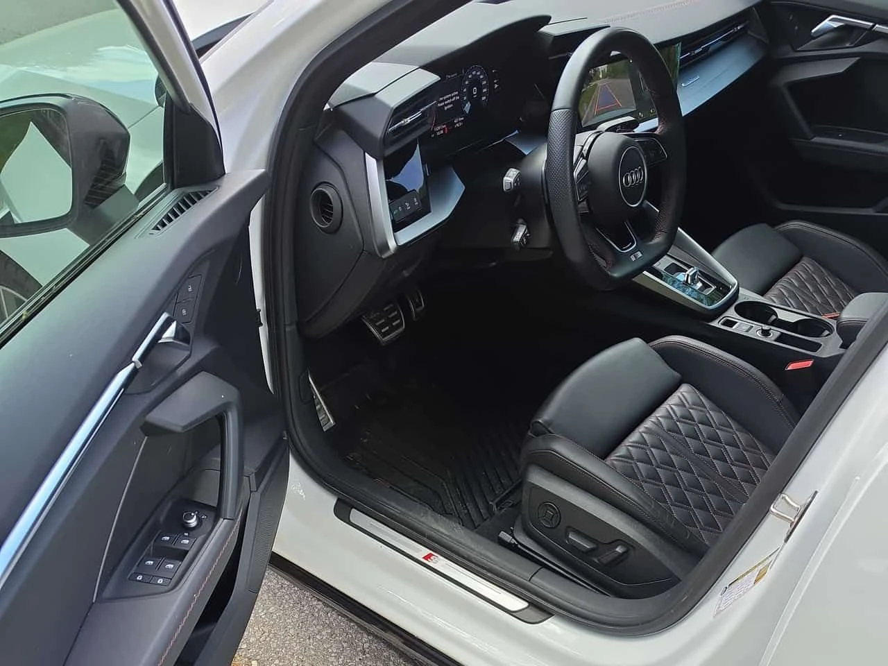 Audi S3 PROGRESSIVE * ДИСТРОНИК* DIGITAL* ПАНОРАМА* , снимка 7 - Автомобили и джипове - 54702833