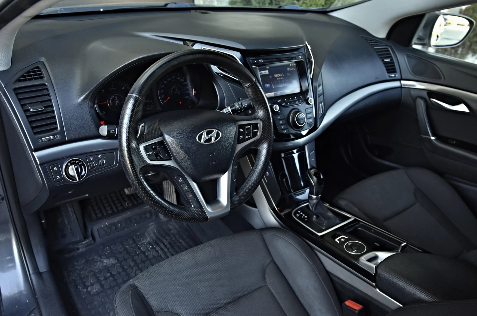 Hyundai I40 1.7 CRDI, NAVIGATION, снимка 8 - Автомобили и джипове - 54797949