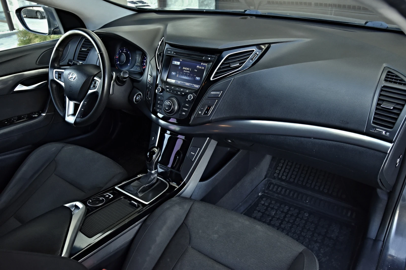 Hyundai I40 1.7 CRDI, NAVIGATION, снимка 3 - Автомобили и джипове - 54797949