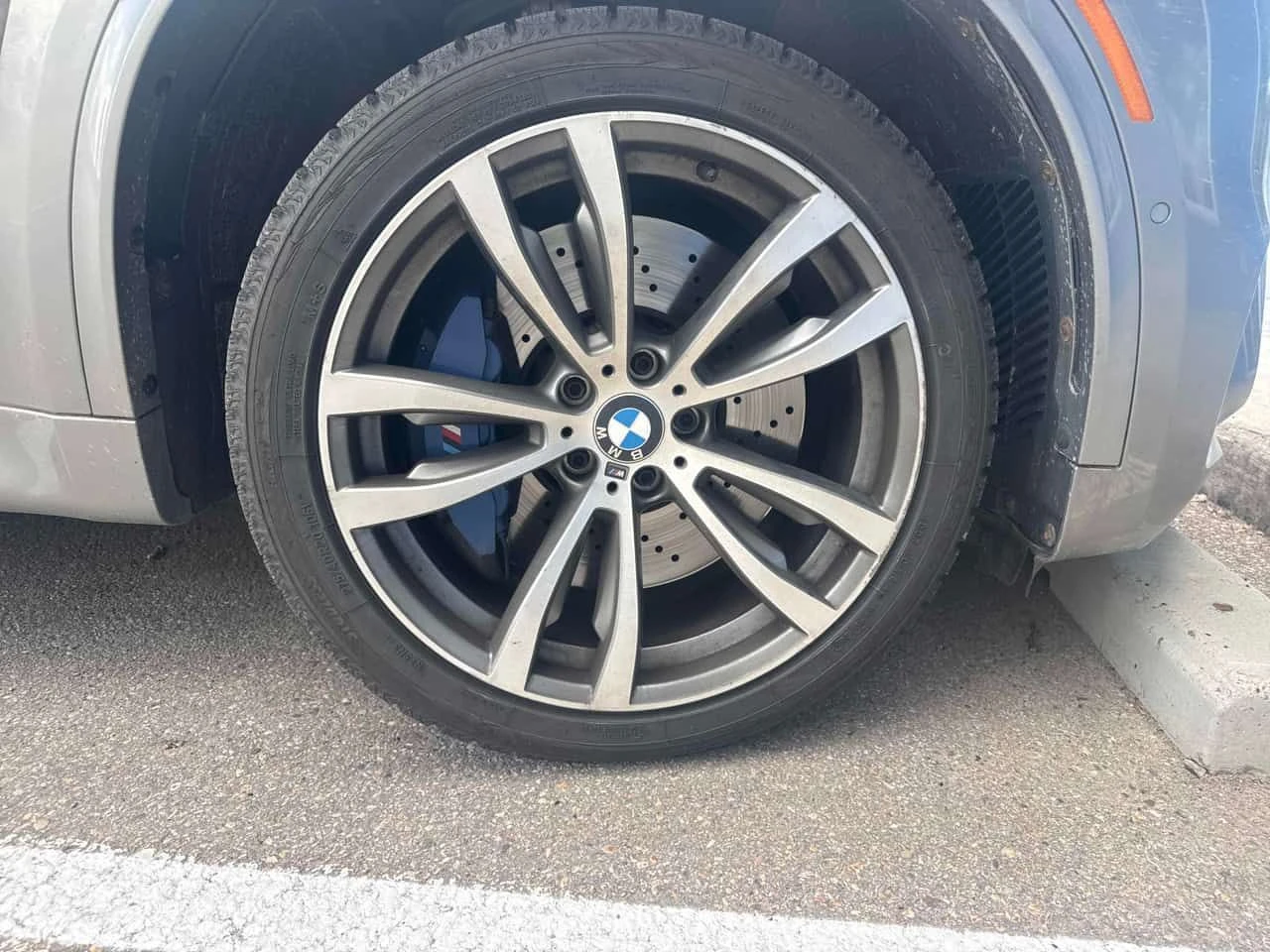 BMW X5M  | 360 | HEAD-UP | RED INT , снимка 6 - Автомобили и джипове - 54820673