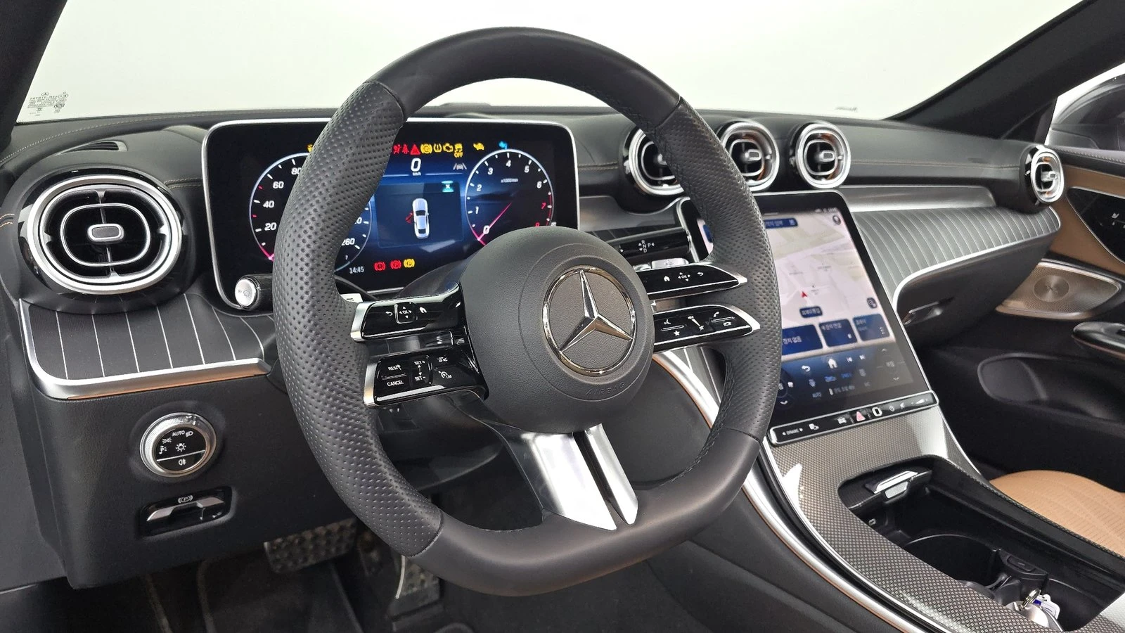 Mercedes-Benz CLE 450 НАЛИЧНА КРАЙНА ЦЕНА, снимка 13 - Автомобили и джипове - 55236201