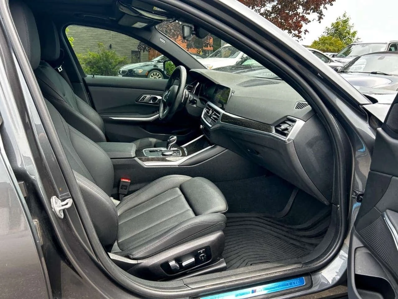 BMW 330 330i xDrive HUD REMOTE start | Mobile.bg � ����������� 14
