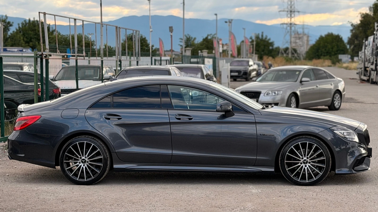 Mercedes-Benz CLS 350 /250d= 63 AMG= Distronic= Keyless Go= Blind Spot= , снимка 4 - Автомобили и джипове - 55413320