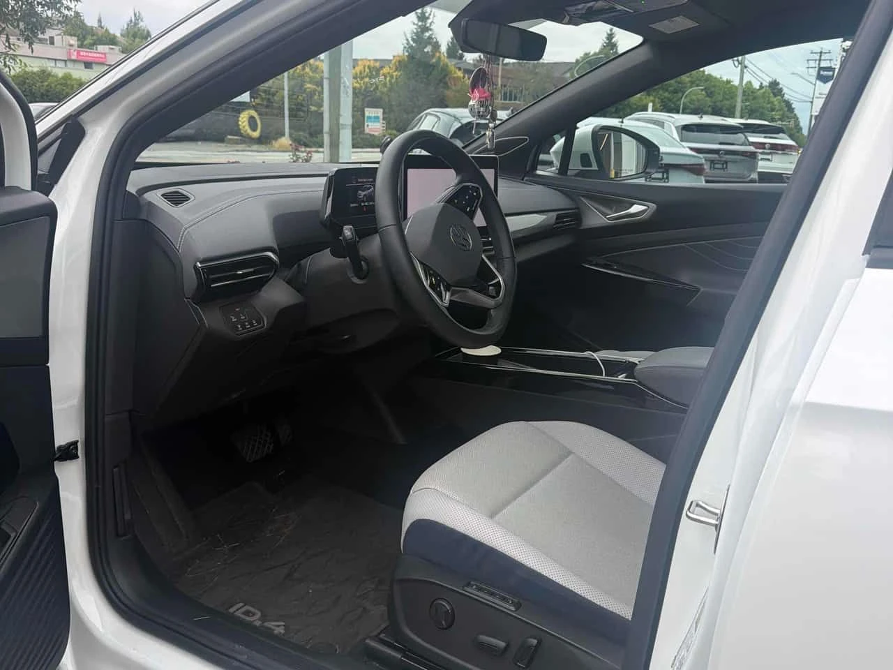 VW ID.4 * Pro S * CARFAX * БЕЗ ПЪРВОНАЧАЛНА ВНОСКА, снимка 5 - Автомобили и джипове - 55422456