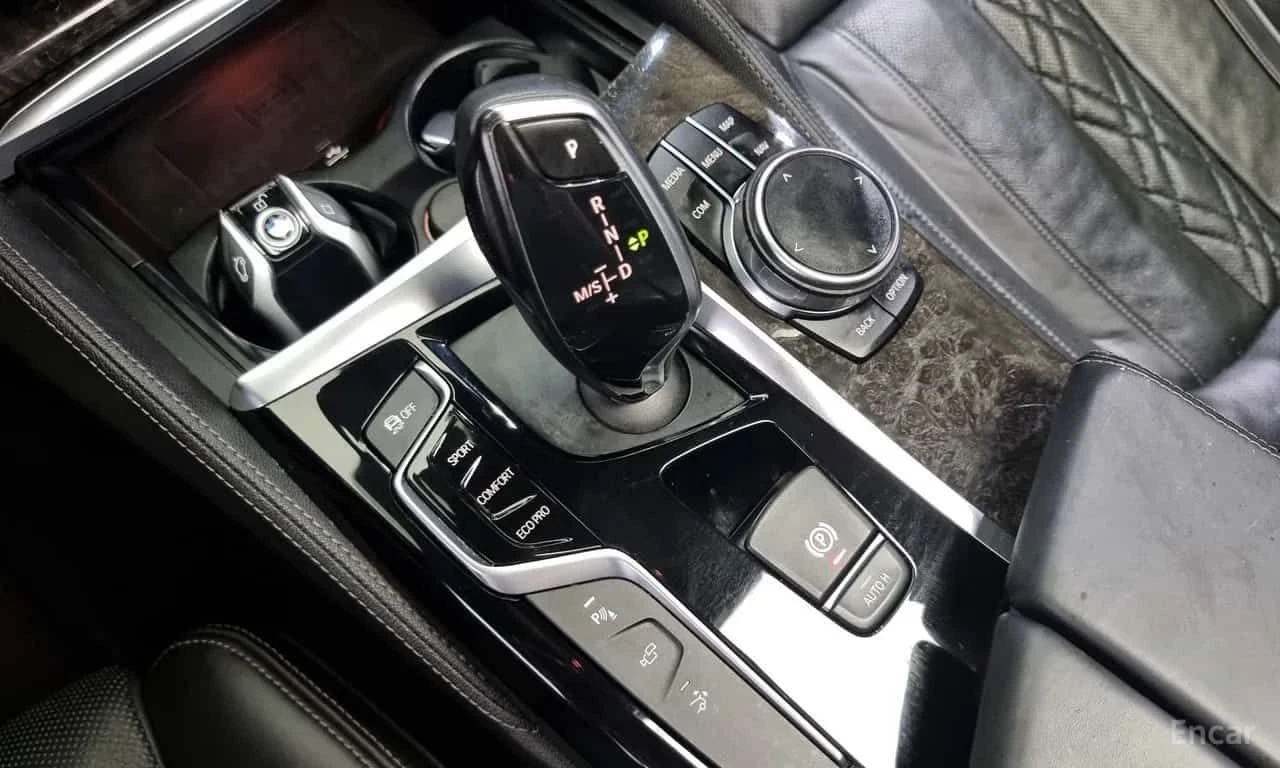 BMW 640 * 640i xDrive M Sport * CARFAX * ЦЕНА ДО БГ, снимка 15 - Автомобили и джипове - 55556917