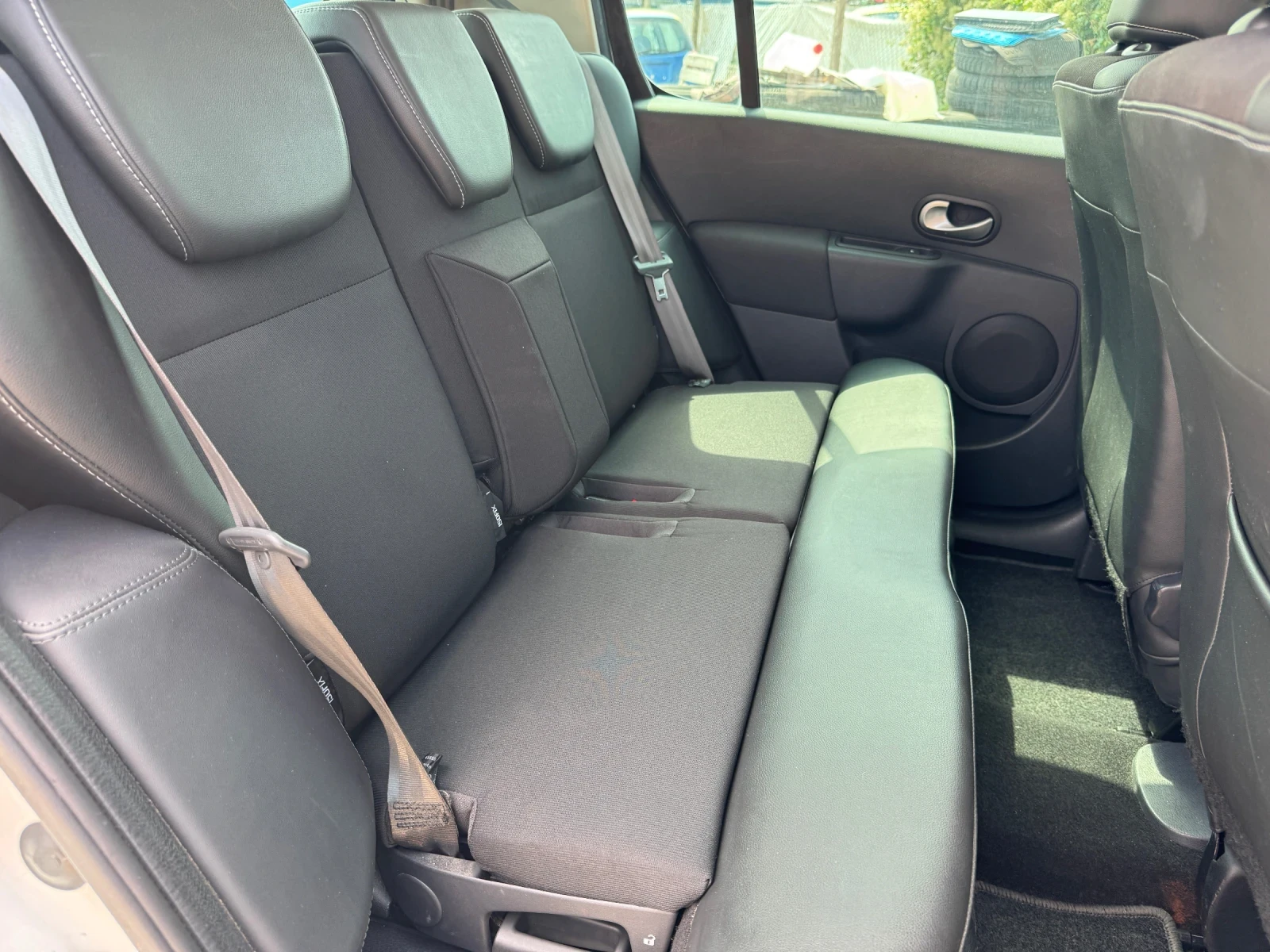 Renault Modus 1.6 Автоматик Night & Day, снимка 7 - Автомобили и джипове - 55636825