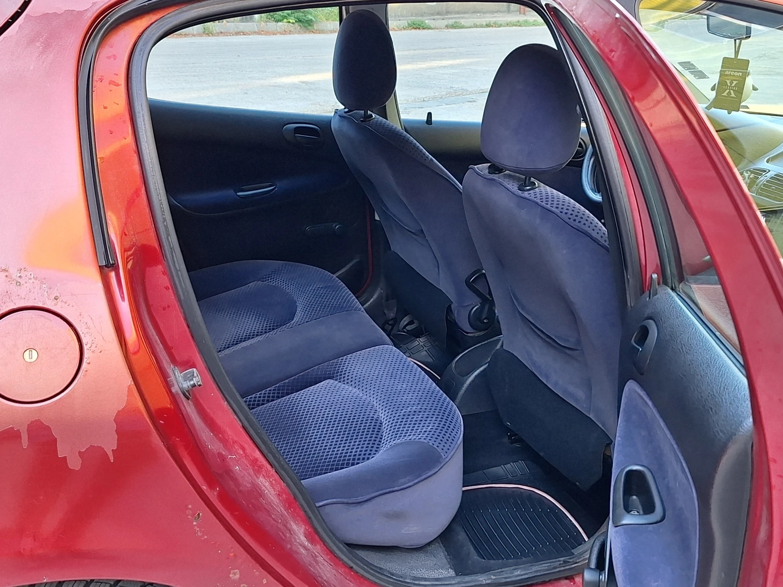 Peugeot 206 1.4 i, снимка 11 - Автомобили и джипове - 55905610