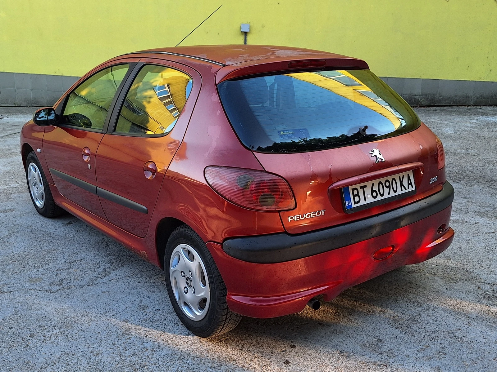 Peugeot 206 1.4 i, снимка 3 - Автомобили и джипове - 55905610