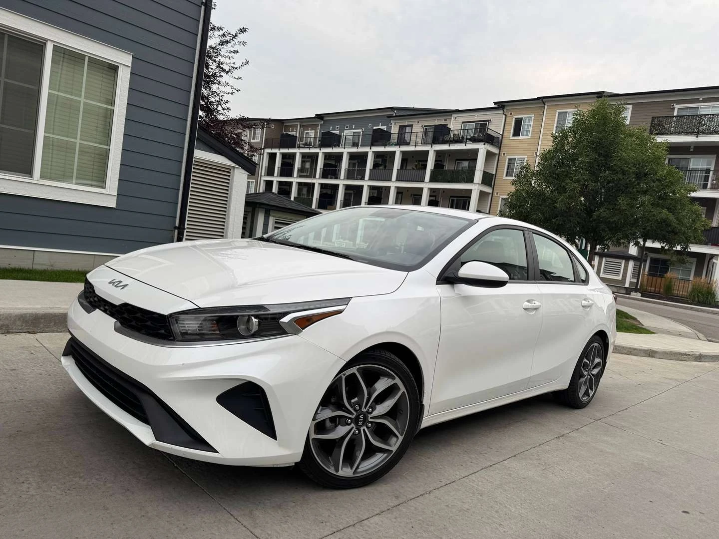 Kia Forte, снимка 3 - Автомобили и джипове - 56020287