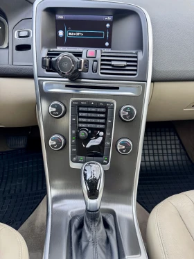 Volvo XC60 3.0 T6 AWD Facelift , снимка 10
