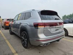 VW Atlas * EXECLINE* 7 места* Back Cam* Обдух* Подгрев* , снимка 2 - Автомобили и джипове - 55314098