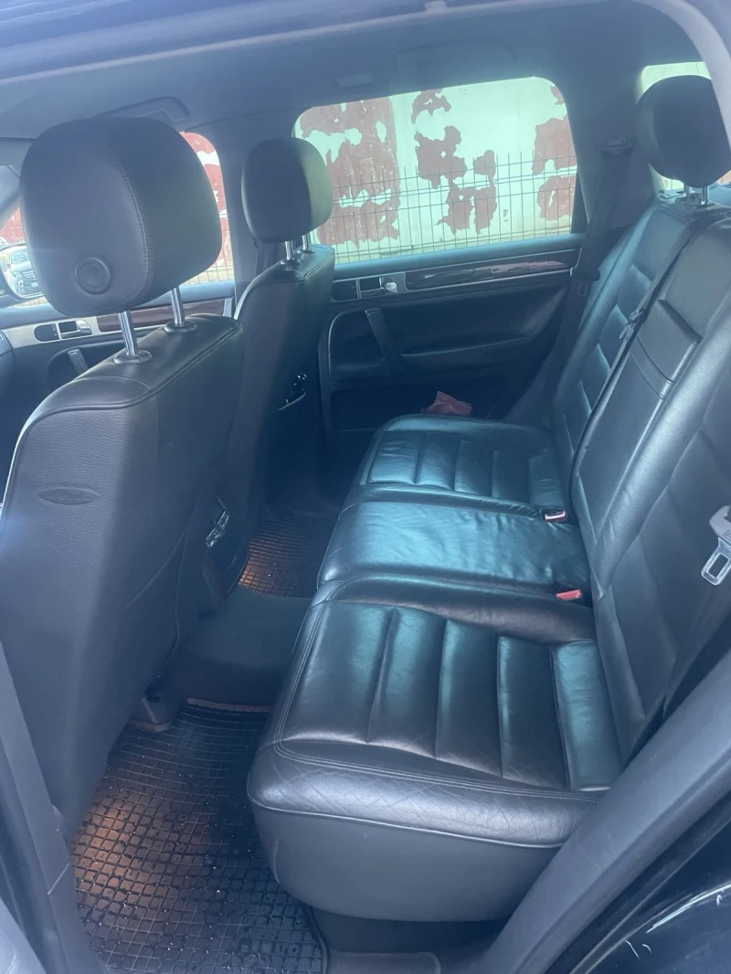 VW Touareg 3.2 Бензин/Газ, снимка 9 - Автомобили и джипове - 52928300