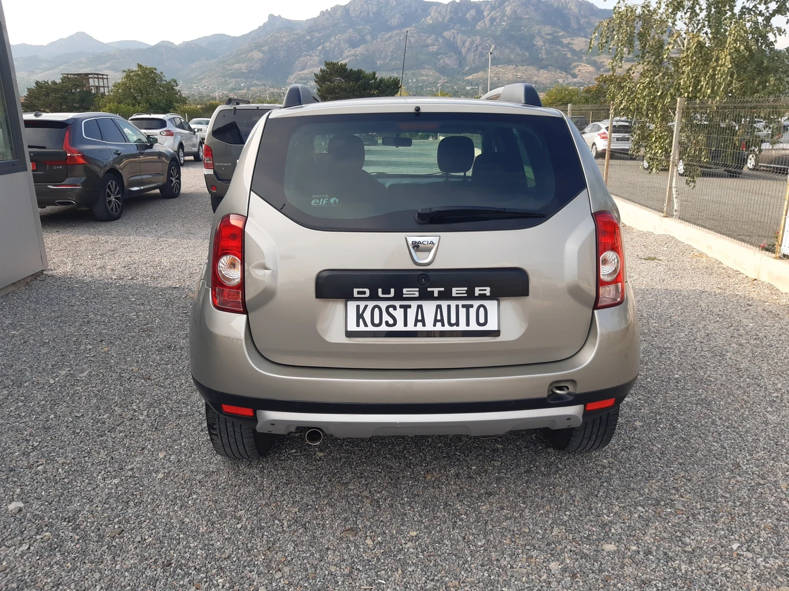 Dacia Duster като нова 68хил.км. - изображение 8