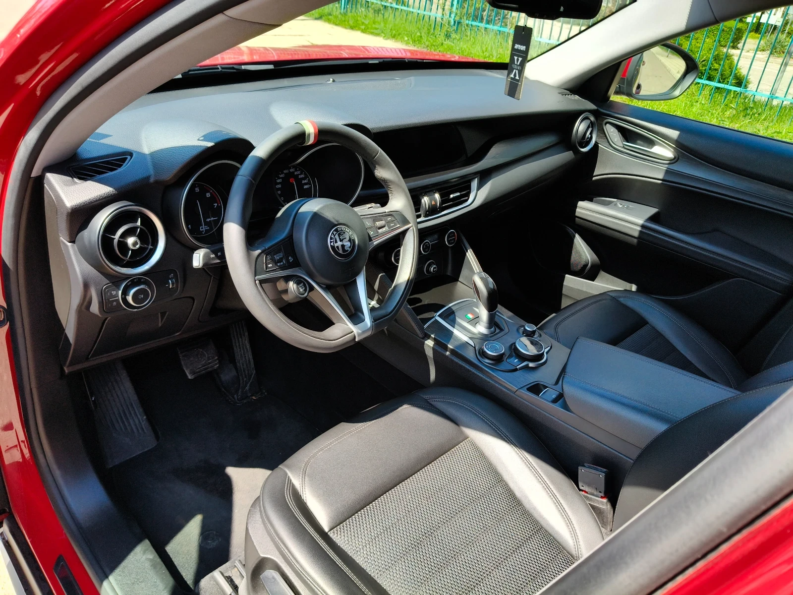 Alfa Romeo Stelvio 2.0I Turbo - изображение 9