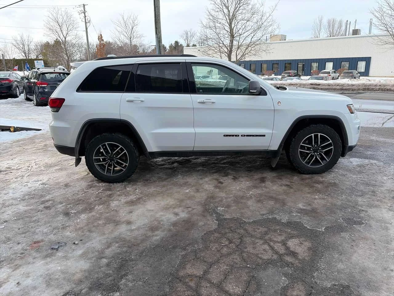 Jeep Grand cherokee Trailhawk/CARFAX/ПОДГРЕВИ/ШИБИДАХ - изображение 4