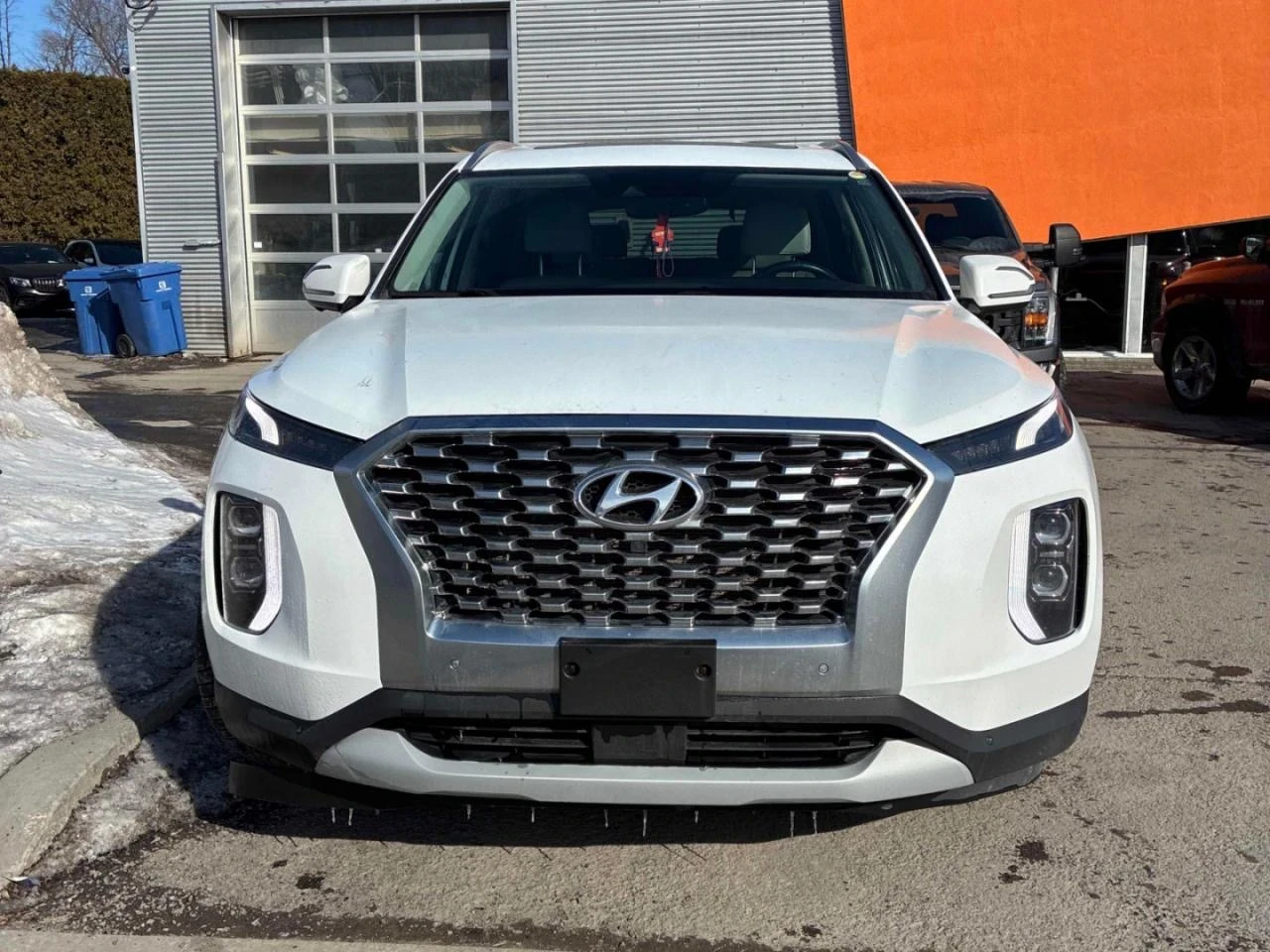Hyundai Palisade Luxury* Distronic* Keyless* 360View* Обдух* Подгре, снимка 2 - Автомобили и джипове - 53863573