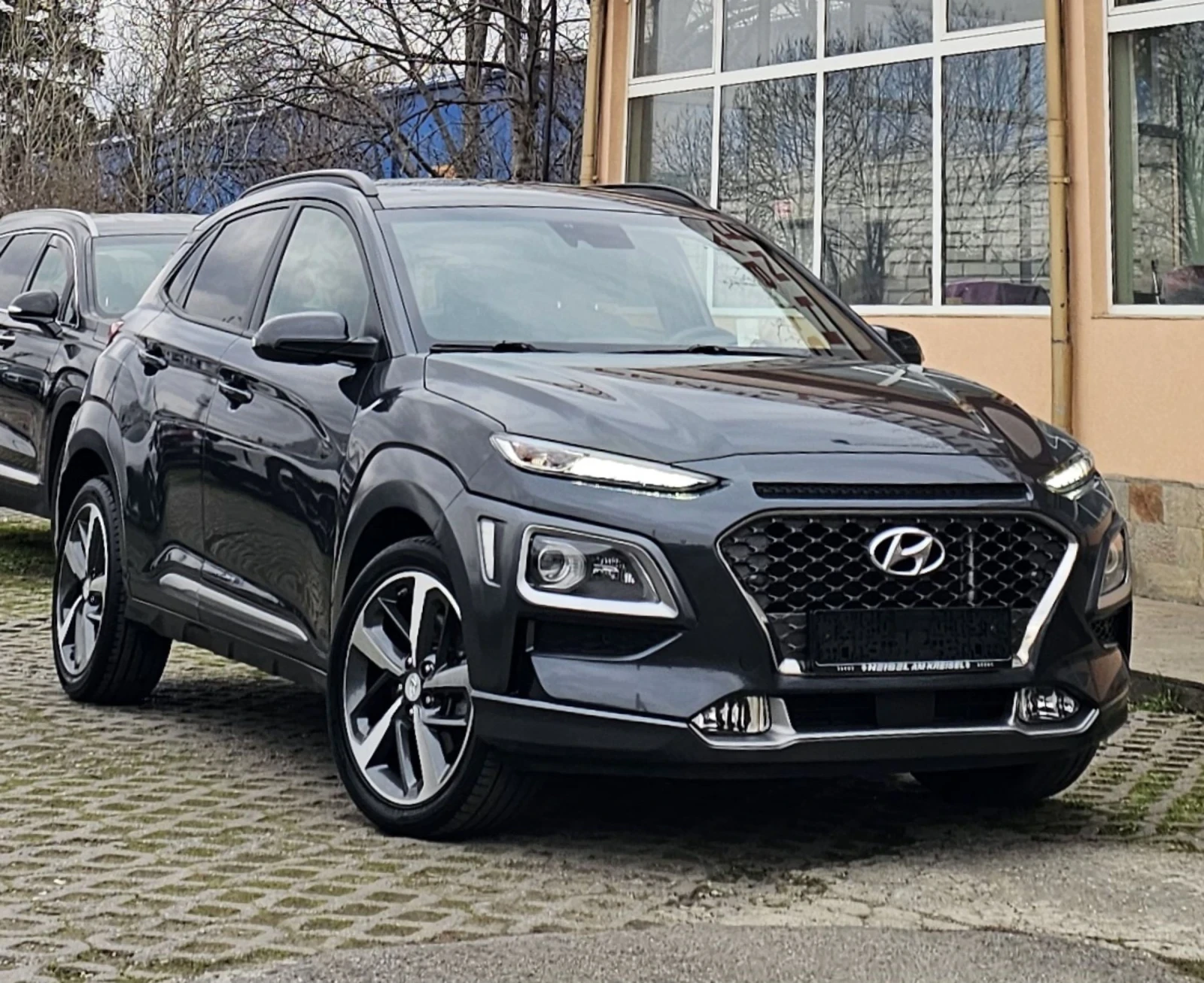 Hyundai Kona 1.6 T-GDI 177к.с. 4WD Premium Head-Up KRELL, снимка 2 - Автомобили и джипове - 53917636