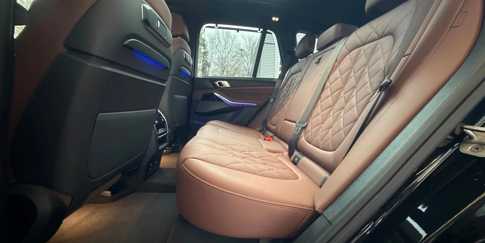 BMW X5 40d/xDrive/M-SPORT/HEAD UP/PANO SKY/H&K/360, снимка 8 - Автомобили и джипове - 54649436