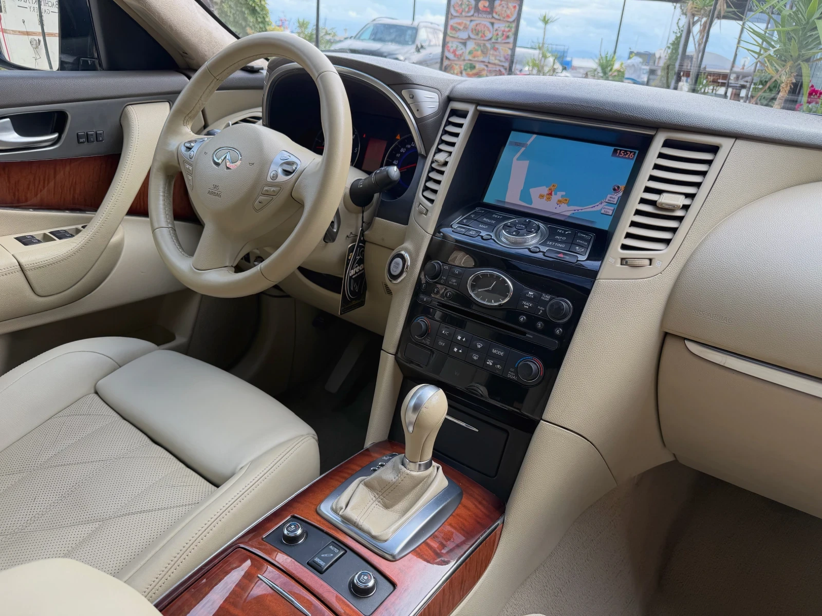 Infiniti Fx 30 d S * РЕАЛНИ КИЛОМЕТРИ* , снимка 13 - Автомобили и джипове - 56183823
