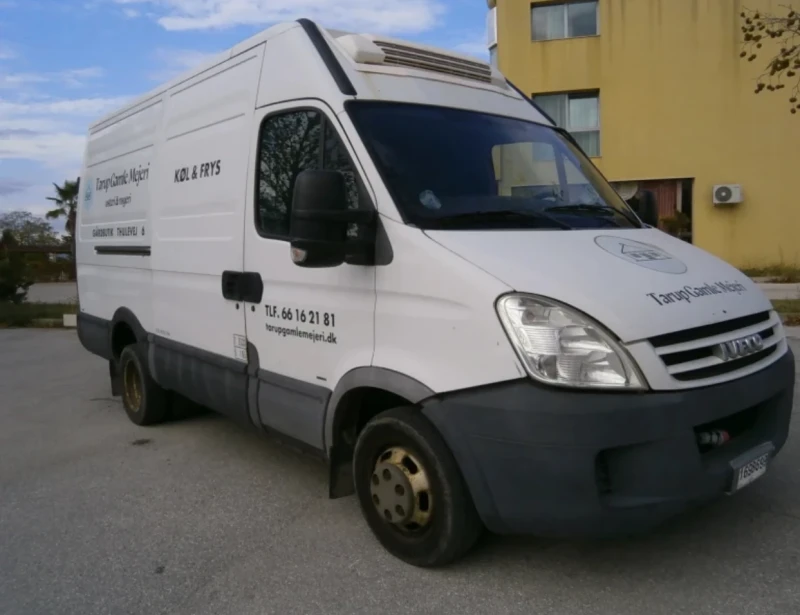 Iveco Daily 35C18 NOV VNOS HLADILEN, снимка 1 - Бусове и автобуси - 47357135