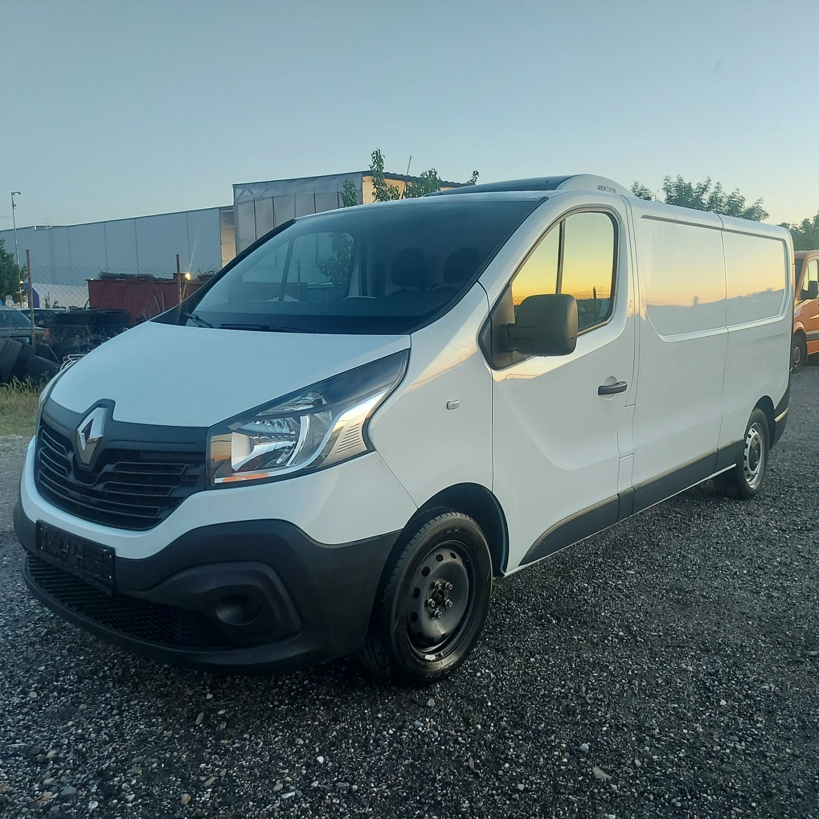 Renault Trafic 3 evro paleta, MAXI база