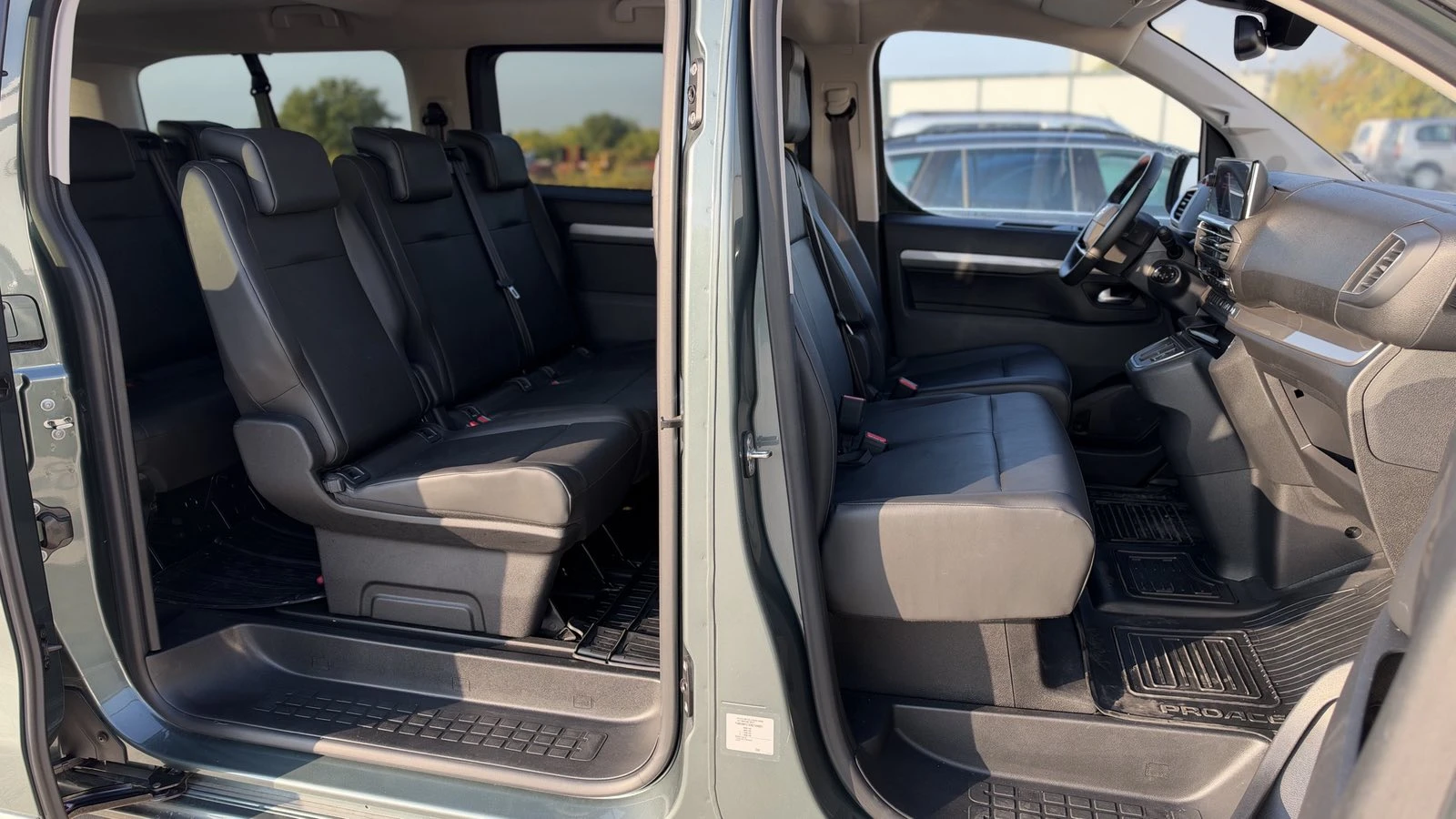 Toyota Proace VERSO 8+ 1, снимка 10 - Бусове и автобуси - 56590006