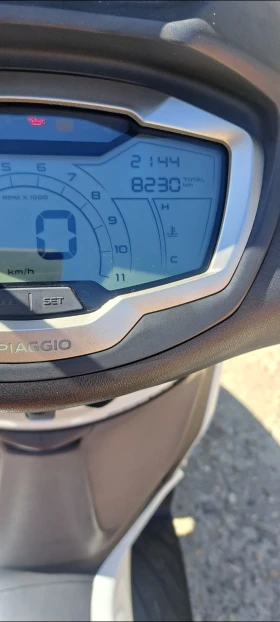 Piaggio Beverly 300hpe като нов, снимка 6