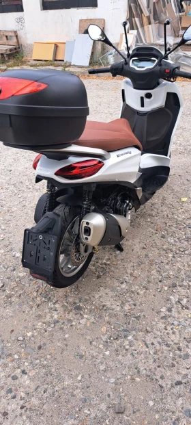 Piaggio Beverly 300hpe като нов, снимка 5