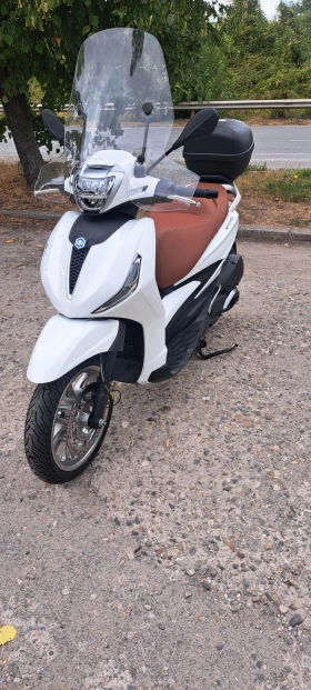 Piaggio Beverly 300hpe като нов, снимка 1
