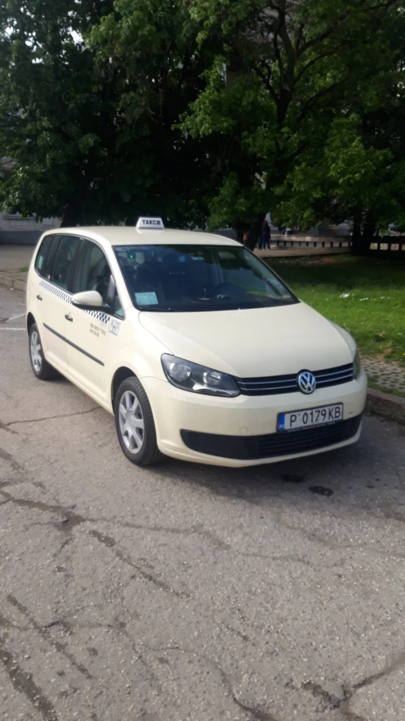 VW Touran TSI, снимка 3 - Автомобили и джипове - 47553811