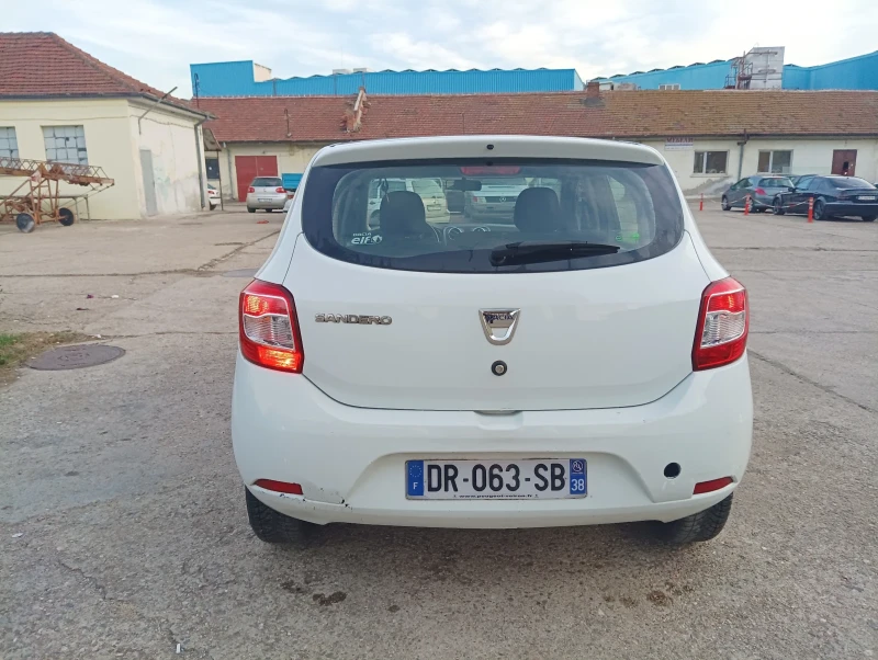 Dacia Sandero Спешно!, снимка 8 - Автомобили и джипове - 48041915