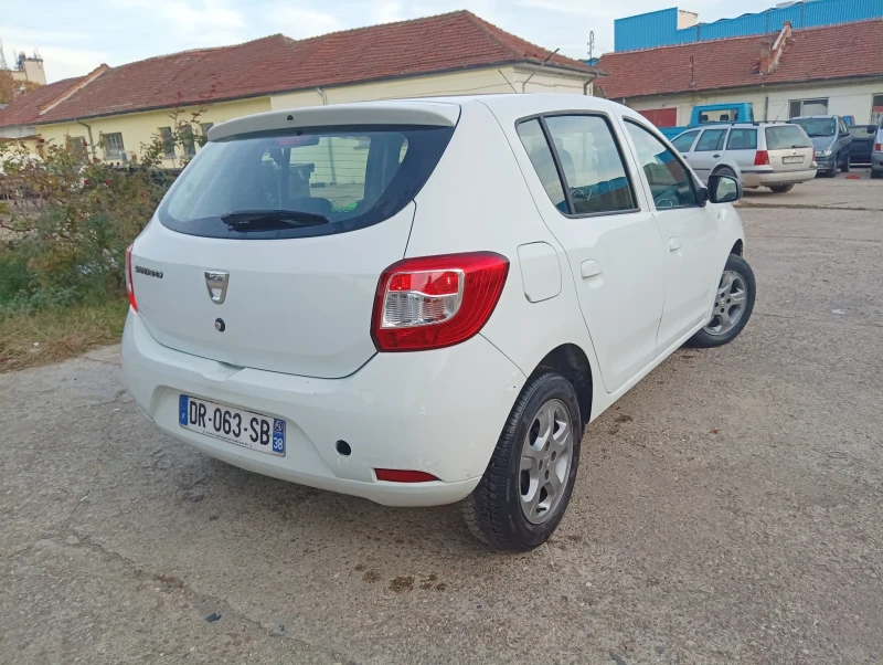 Dacia Sandero Спешно!, снимка 7 - Автомобили и джипове - 48041915