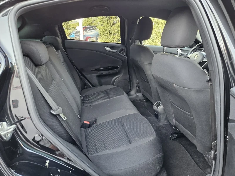 Alfa Romeo Giulietta 2.0JTDM-170кс= АВТОМАТ= BOSE= АВТОПИЛОТ= КЛИМАТРОН, снимка 14 - Автомобили и джипове - 50853776