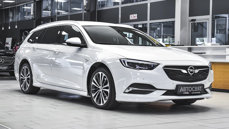Opel Insignia Sports Tourer 2.0d OPC Line 4x4 Automatic, снимка 5 - Автомобили и джипове - 51498853
