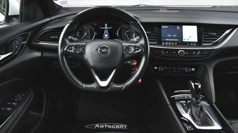 Opel Insignia Sports Tourer 2.0d OPC Line 4x4 Automatic, снимка 12 - Автомобили и джипове - 51498853