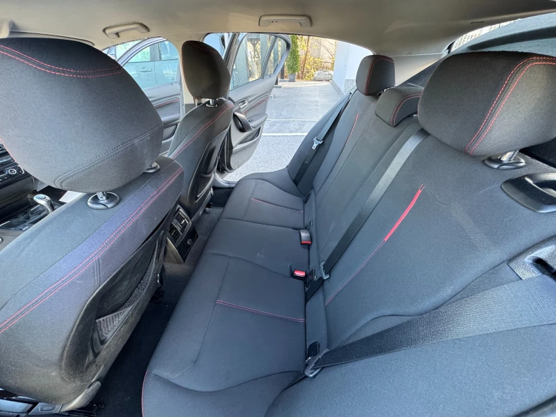 BMW 118 2.0D 143 К.С. !РЕАЛНИ КИЛОМЕТРИ! НОВ ВНОС ИТАЛИЯ, снимка 11 - Автомобили и джипове - 52429584