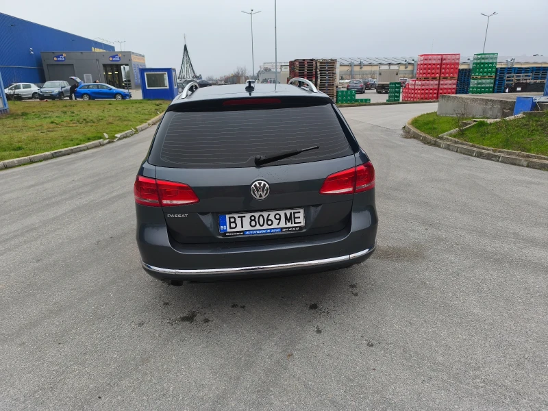 VW Passat 1.6 tdi, снимка 3 - Автомобили и джипове - 52633010