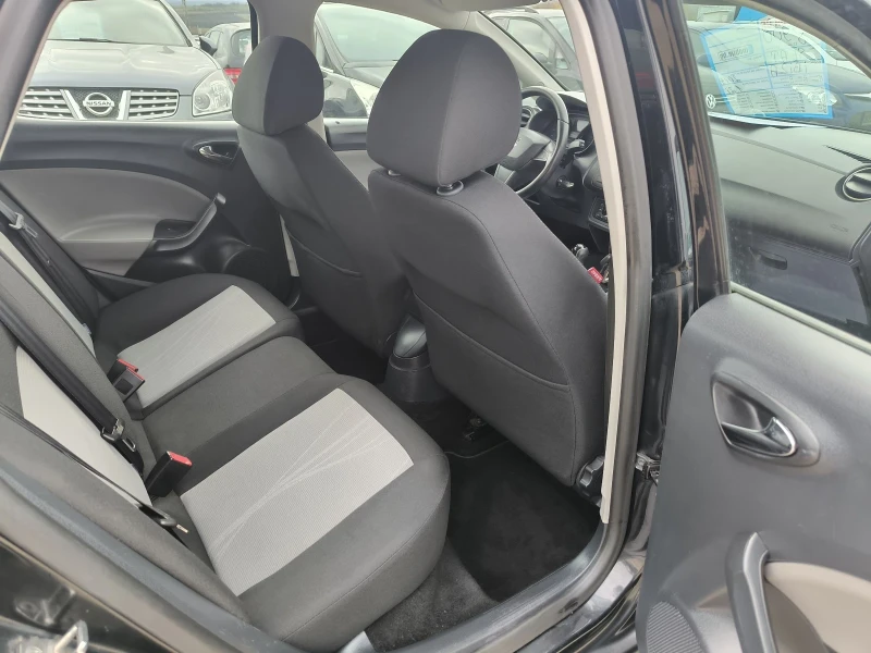 Seat Ibiza 1.2i, снимка 10 - Автомобили и джипове - 52713883