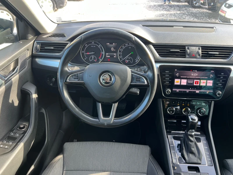 Skoda Superb, снимка 10 - Автомобили и джипове - 52825884