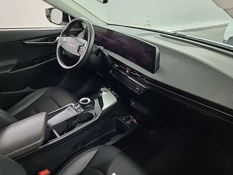 Kia EV6 PLUS 77.4KWh RWD/MERIDIAN/CAM/DISTRONIC/SOH100%, снимка 5 - Автомобили и джипове - 52966425