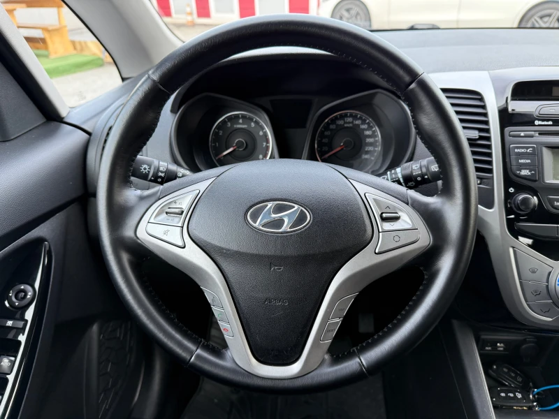 Hyundai Ix20 FACELIFT 1.4i ГАЗ/БЕНЗИН ! ТОП СЪСТОЯНИЕ !, снимка 12 - Автомобили и джипове - 53020491